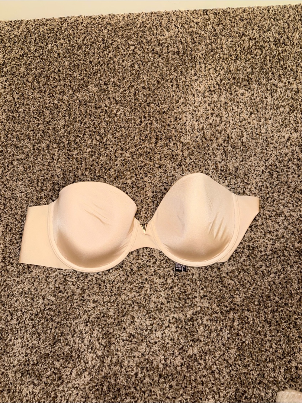 Victoria's Secret Strapless Light Nude Smooth Bra